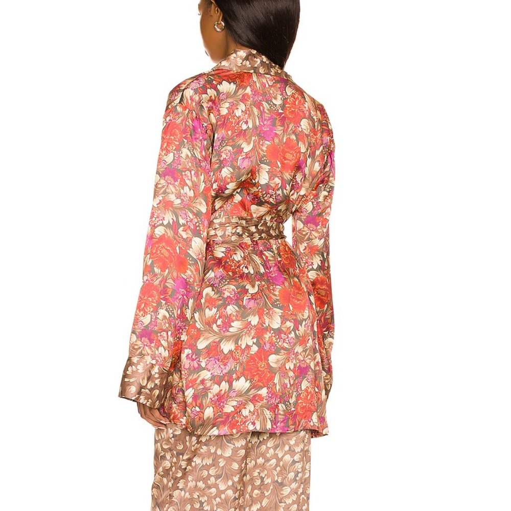 Kimono - Picture 2 of 2